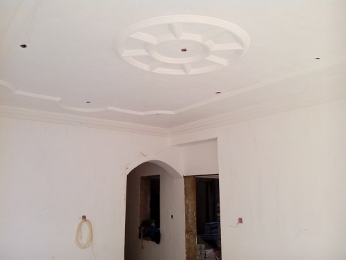 https://www.yemtechconstruction.com/wp-content/uploads/2015/04/Omofade-Crescent-Omole-phase-1-4-units-of-5-bedroom-ceiling.jpg